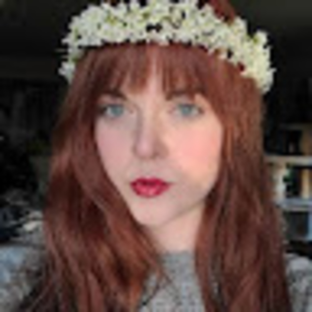 Meet your Posher, Caitlin